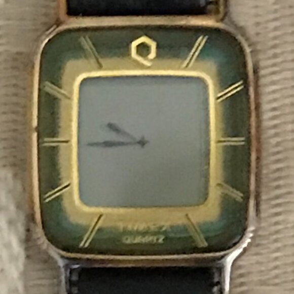 Ladies Timex Illusion T- Cell Gold Tone Quartz Watch - LCD Digital Analog Dial - Picture 6 of 10
